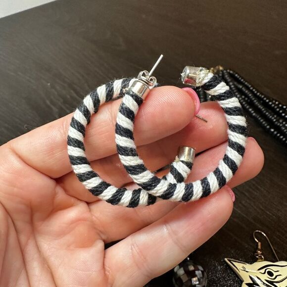 Statement zebra bib-style necklace and two sets of earrings bundle!! - Picture 11 of 16